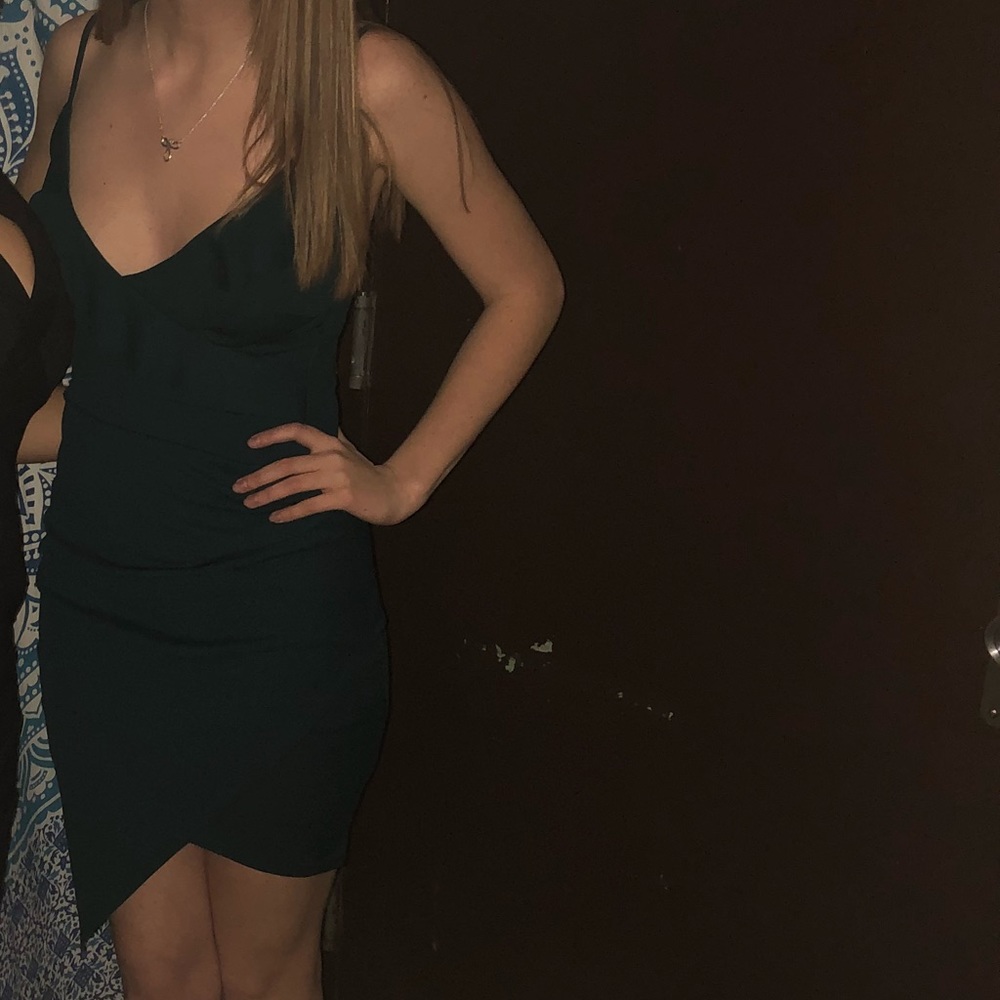 V-neck body con wrap dress